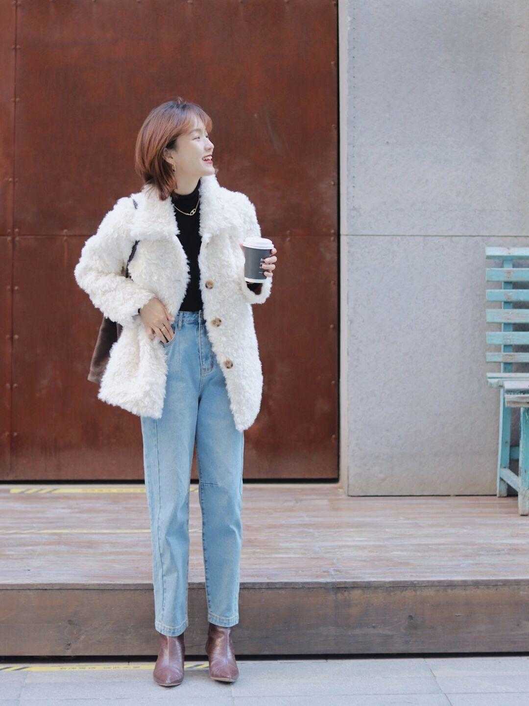 大衣|除了羽绒服,这几件衣服才是微胖女孩的福利,温暖有气质