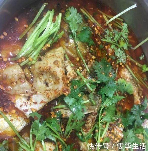 鲈鱼|鱼腥最怕这个, 倒一杯鱼马上没了鱼腥味, 且鱼肉更鲜更嫩!
