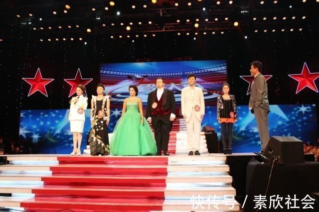 憑借《星光大道》成名,走紅后撬走別人丈夫,前妻女兒公開哭訴!