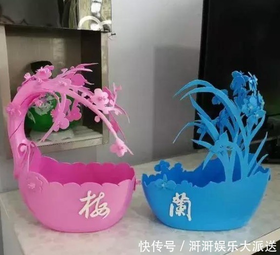 洗衣液|家中用完的“洗衣液桶”别丢了，剪上2刀，秒变养花神器，太美了