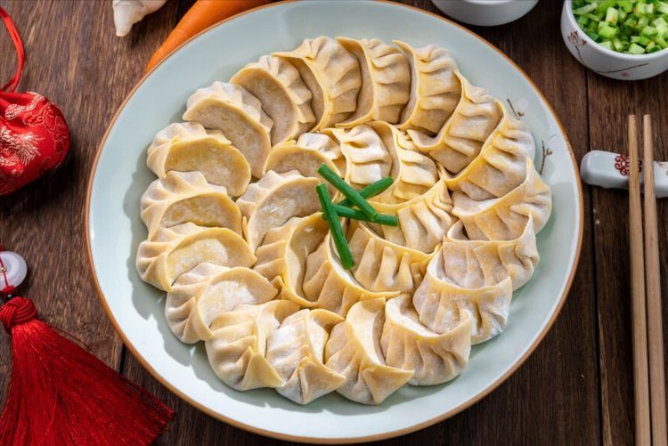 调白菜馅，切忌用盐杀水，厨娘教你一招，白菜不出水，鲜嫩又多汁