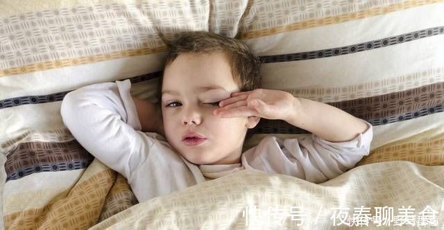 起床|孩子不起床?没想到这些杀伤性叫醒孩子,毁掉的可不止一天的状态