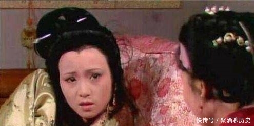 暗含|太医给秦可卿看病,为何她连换四五次衣裳?暗含王熙凤之死的秘密
