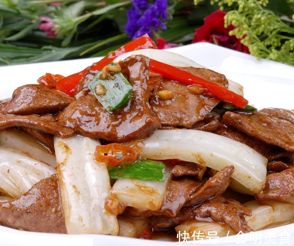 炒猪肝时,千万别放料酒!只需一点它,吃起来香嫩又不腥!