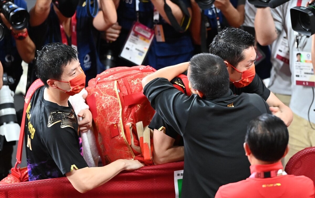 运动员们|许昕发文耐人寻味,1句话+3张图向刘国梁表决心,31岁老将有野心