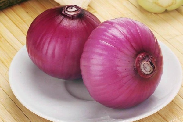 好处|洋葱是“血管清道夫”,常吃身体有3个好处,但有一个禁忌需留意