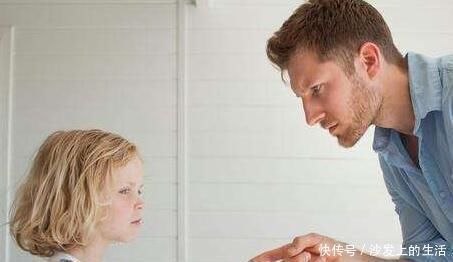 餐桌礼仪|家长可以给孩子自由,但一定要趁早立下这5个规矩