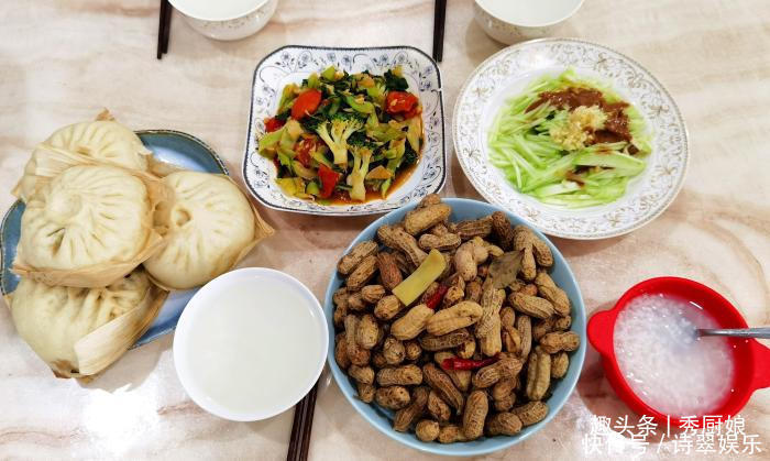 一家四口的晚餐，在朋友圈火了，7天不重样，花钱不多却吃得满足