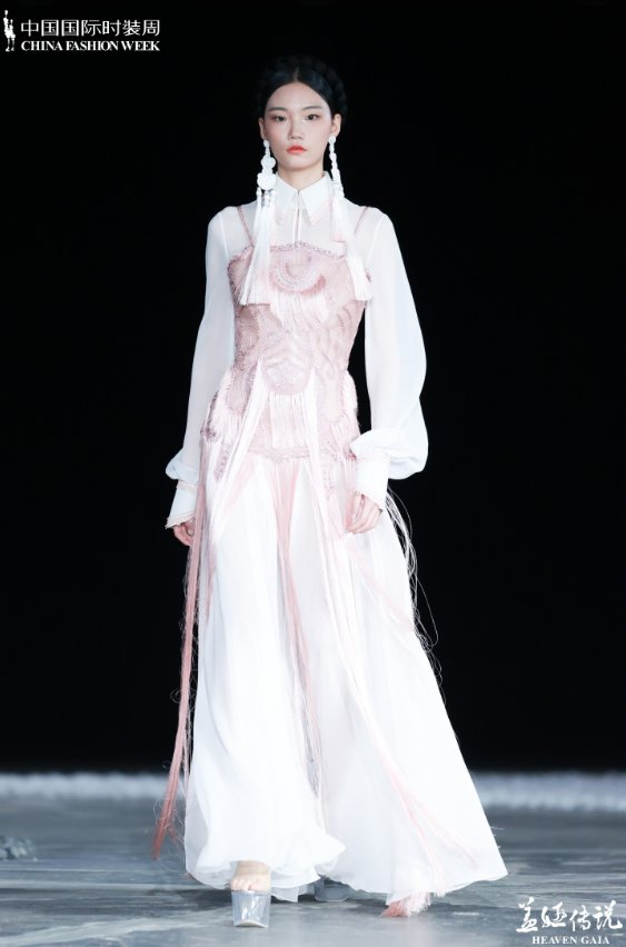 中国国际时装周!征途·盖娅传说2021AW