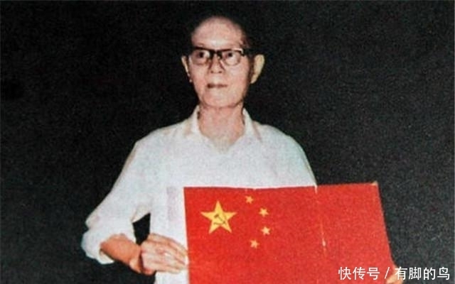 71年前,支持五星红旗的才15人,第三号设计作品最高票185人