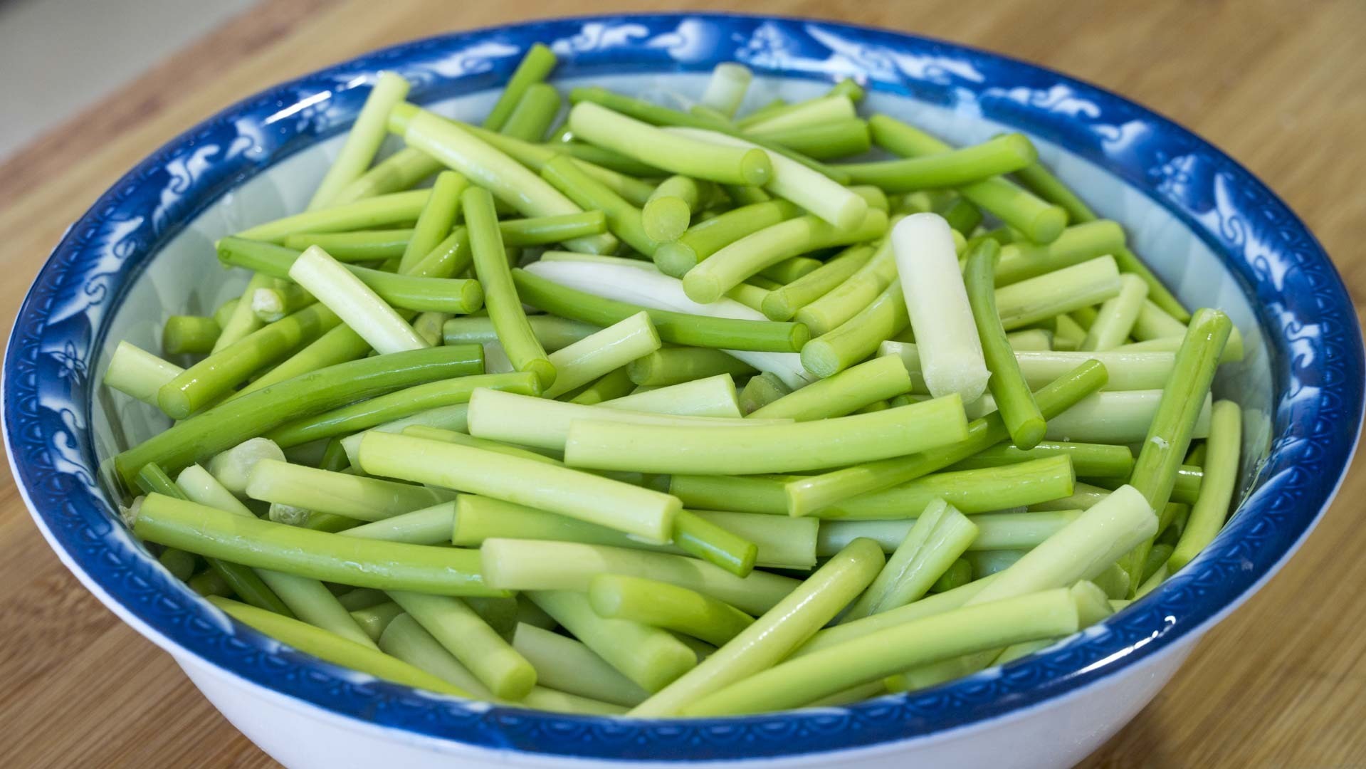 夏天最适合吃的8道开胃小炒菜，几分钟做一道，又快又好吃，绝了