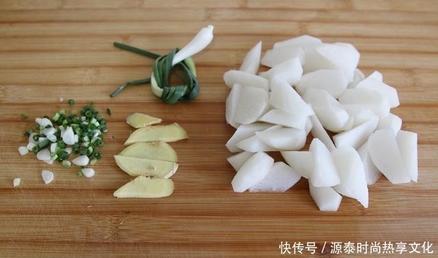 鲜肉|炖鱼汤有窍门,不管炖什么鱼,照这个方法做,汤鲜肉嫩无腥味