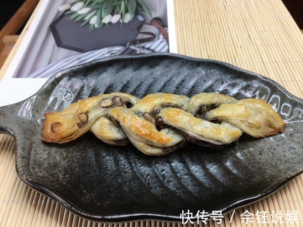 简易小甜点，自己在家做只需15分钟，成就外酥内软的美味甜点