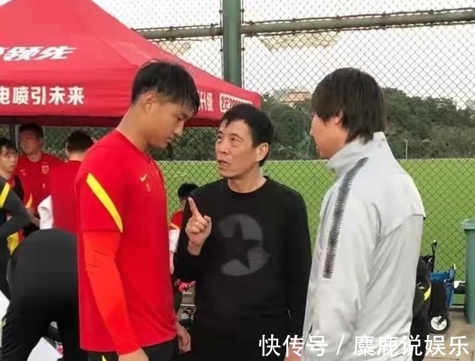 国足|如果没有4大归化国脚,国足踢12强赛就是——陈戌源送书
