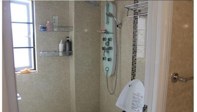 邻居们|新房刚装好,却成了邻居们观光区,大家都说头次见衣柜还能这样做