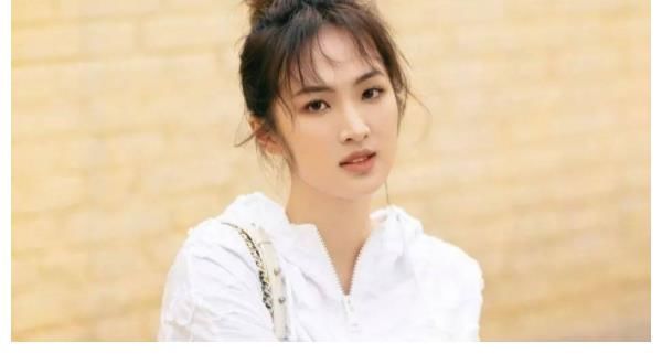 姚安娜毫無公主病,《中餐廳》表現(xiàn)太拘謹,面對明星來客不知所措