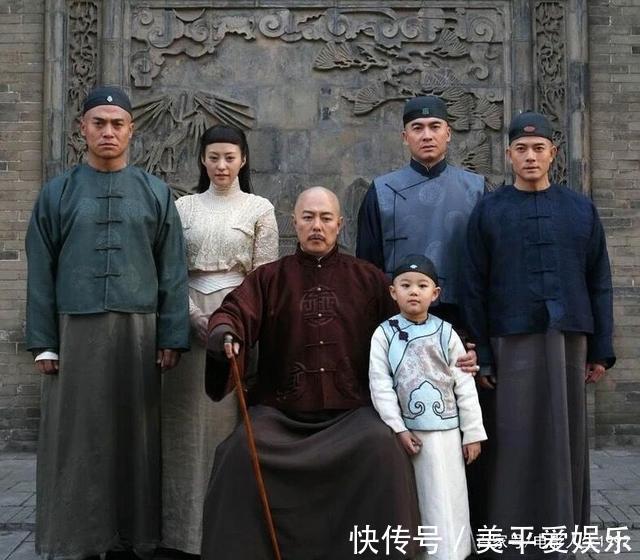 夫人#这部鸿篇小说中的两个女主竟都出轨家仆,但却让人恨不起来(上)