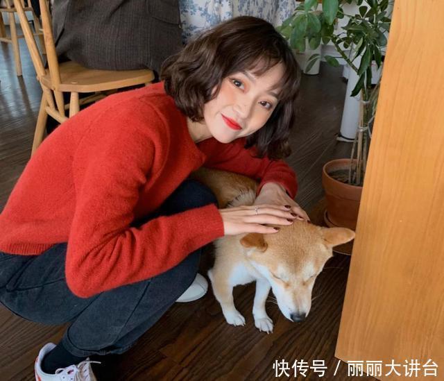 秋冬都在“剪短发”,超A女神范更有气质,基本都逃不出这4款发型