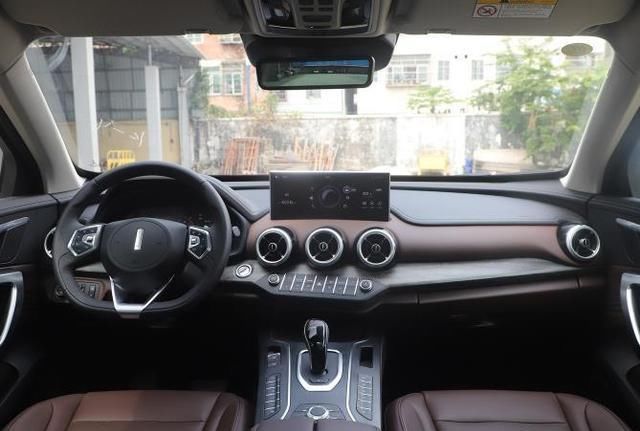 空间|18万左右怎么选?现代ix35、WEY VV7性价比高吗?读完你就领悟了