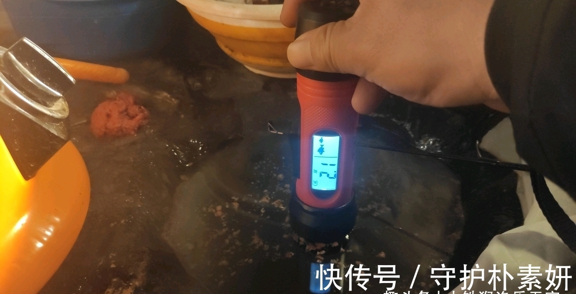 冬钓!真不是穷人能玩的,“穷人”去黑坑也钓不到鱼