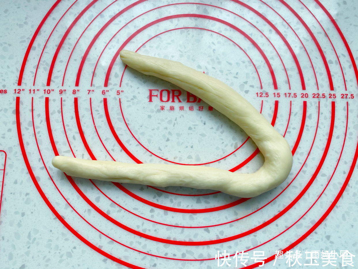 发酵|小面包按这个配方做，松软拉丝又美味，零难度新手一次成功