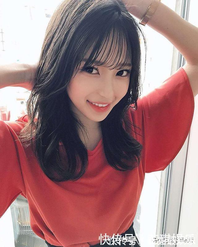 形状|“时尚减龄”和“老气横秋”只差个刘海和发色,卷度形状很关键