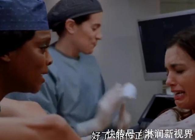 产房|孕妈产房遭遇胎位不正,助产士徒手纠正宝宝位置,网友开眼界