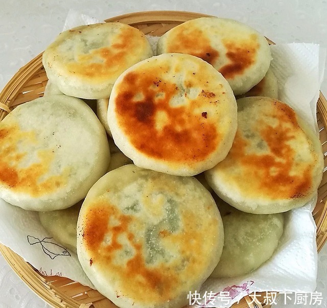 盒子|喜欢烙盒子吗?大叔教你韭菜馅饼,皮薄馅大,外酥里嫩,挺好吃!