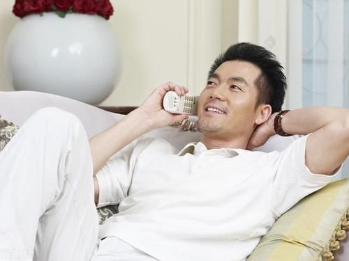 发胖|吃饱饭不能躺，身体容易发胖？错了，饭后的正确做法是这样的