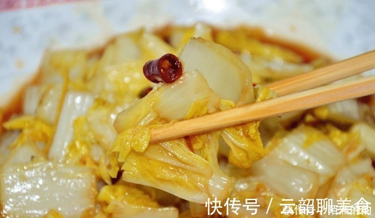 猪油|醋溜白菜,切好不要直接炒!掌握3个技巧,白菜脆爽入味,不出水
