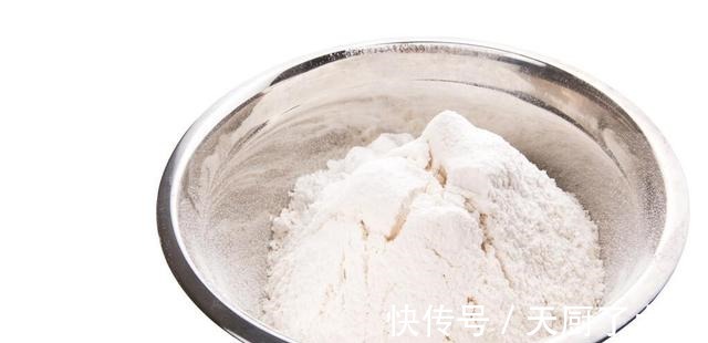 蒸馒头时，只加酵母是“外行”，多加这两样。馒头香甜蓬松更好吃！