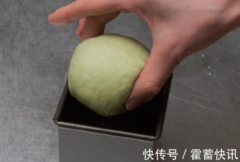 栗子|劳动节来一份淡雅抹茶绿，日式风味的抹茶栗子面包，早餐新选择