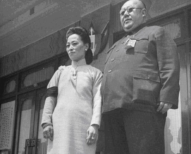 福祥|此人与阎锡山齐名，带7.5吨黄金逃到美国，晚年对人说：想回家了