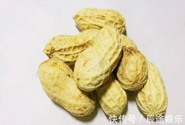 含有|大脑偏爱这7种食物,经常吃的人,老了记忆力也跟年轻人一样好