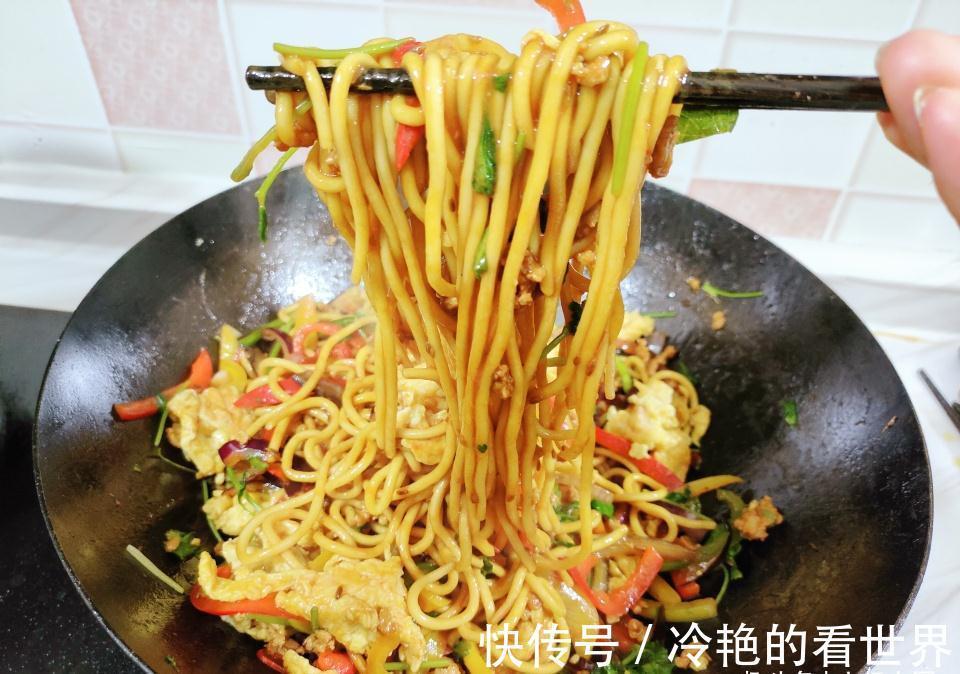 面条用上这方法,一周5顿都不烦,一口下去可香了,营养多还健康