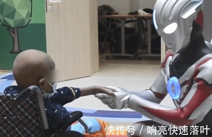 愿望|5岁患症小孩想见奥特曼,官博回应全力帮忙,细数做过的丰功伟绩