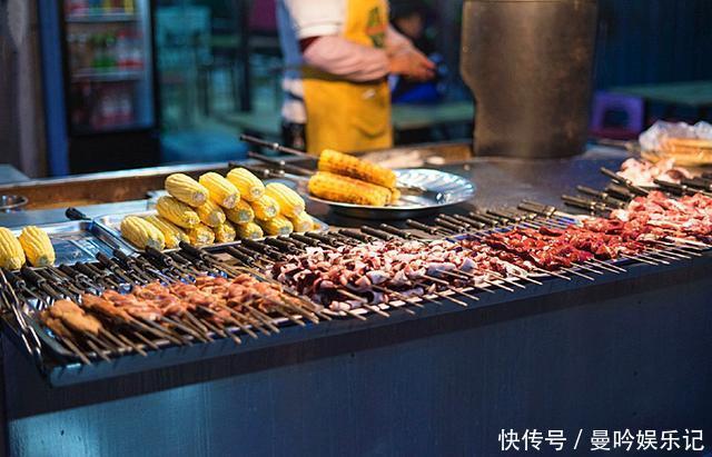 压垮羊肉串,赶走小龙虾,曾经无人问津的它,如今是烧烤摊的网红