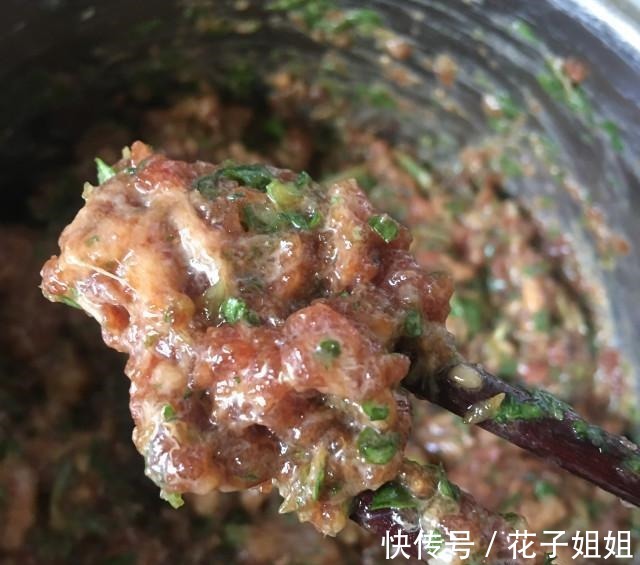 酸汤水饺，好吃到汤都不剩！