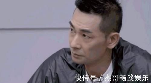 冷面笑匠|赵文卓意外出圈,“冷面笑匠”和“镇场大哥”的名号,他实至名归