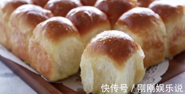 面食新吃法，隔三差五做一次，松软香甜，特美味，吃3次还嫌不够
