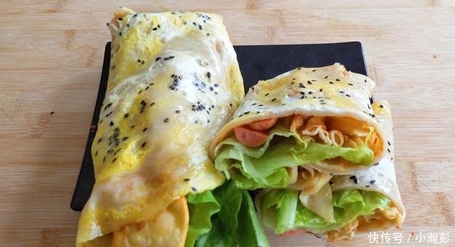 十分钟快手做煎饼果子,外韧内酥,卫生划算,不输小吃摊