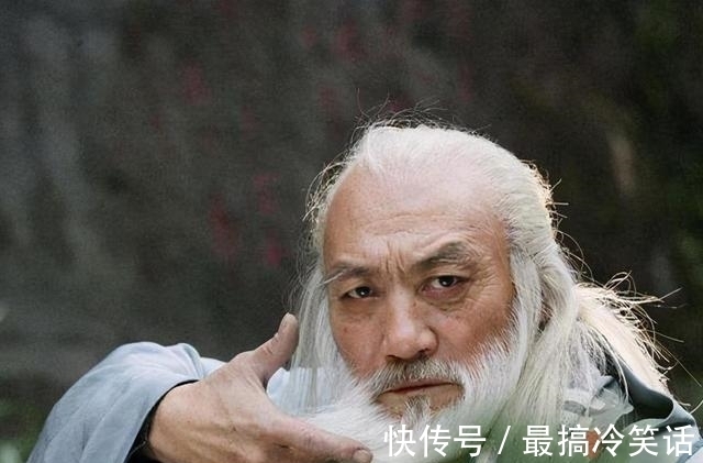 任我行#为何令狐冲学会“独孤九剑”后几乎无敌?笑傲时代高手不超过三个