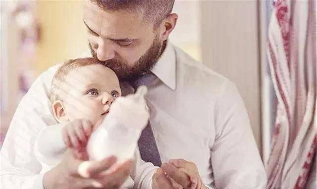 宝宝|趴着玩对宝宝有多重要?做到几个要点,促进大运动和精细运动发育