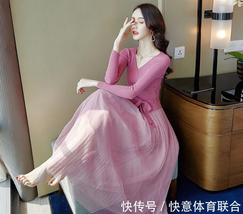 毛衣 今年不流行外套配毛衣了, 学下图女人这样穿, 气质飙升更有女人味!