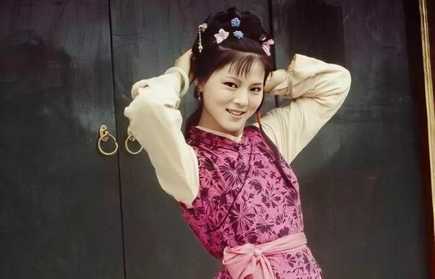 贾宝玉@红楼梦:贾母亲自出手,打脸一个丫头,这个丫头究竟有多过分?