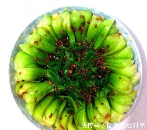 炒青菜时,最忌直接下锅炒,大厨记住这3步,青菜又脆又好吃