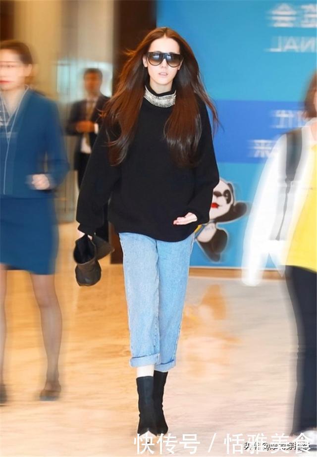比阔腿裤还要显瘦，直筒牛仔裤荣耀回归！种草这7套搭配
