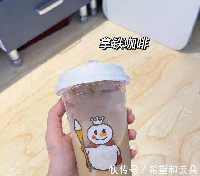 小姐姐|蜜雪冰城新品测评，8款好喝不贵的饮品，亲测不踩雷！