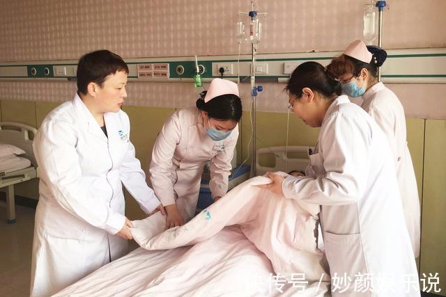 小荣|产妇刚刚顺产结束，在产床上说自己“想上厕所”，医生：准备手术