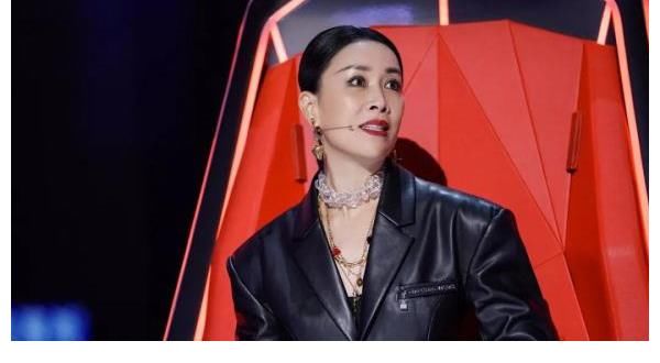 好聲音|《好聲音》李克勤鼓勵(lì)女學(xué)員，回憶年輕時(shí)代，那英贊賞男選手-他太像梁博